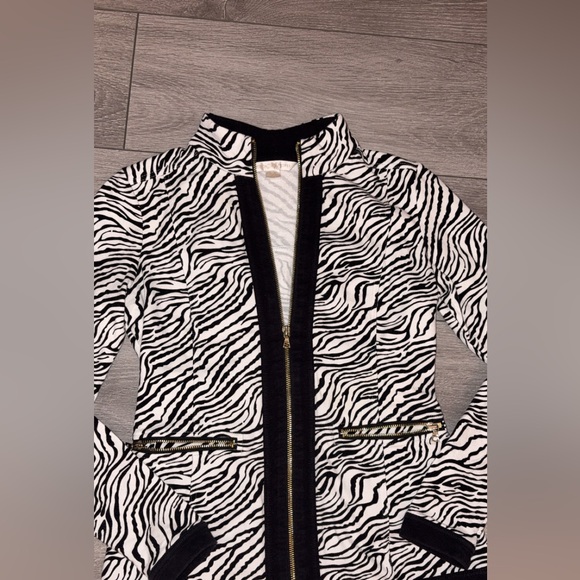 Boston Proper Size XS Zebra Print Full Zip Long Sleeve Jacket Gold Accents - Picture 4 of 9
